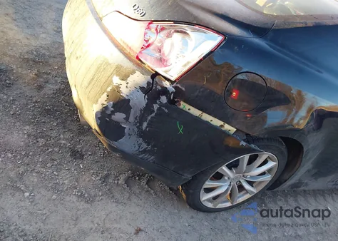 2015 Infiniti Q60 z USA, uszkodzony, nr VIN JN1CV6EL8FM890966